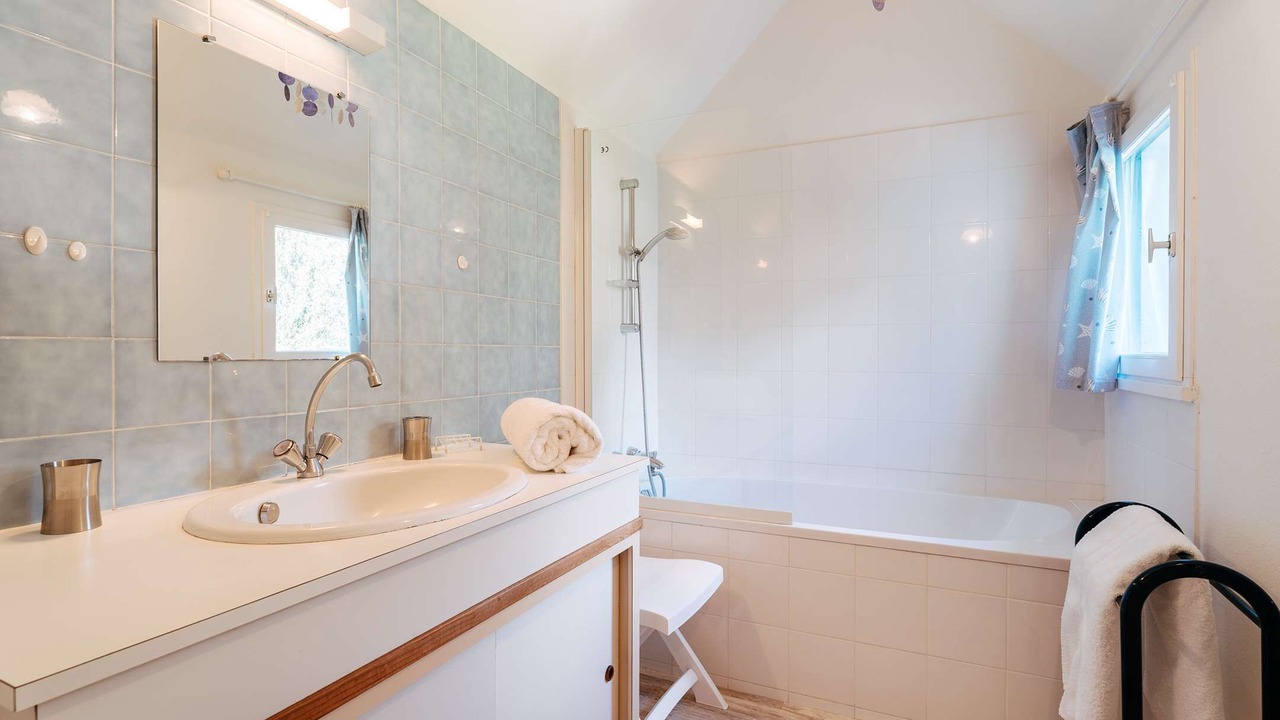 Photo of Bathroom in Carnac