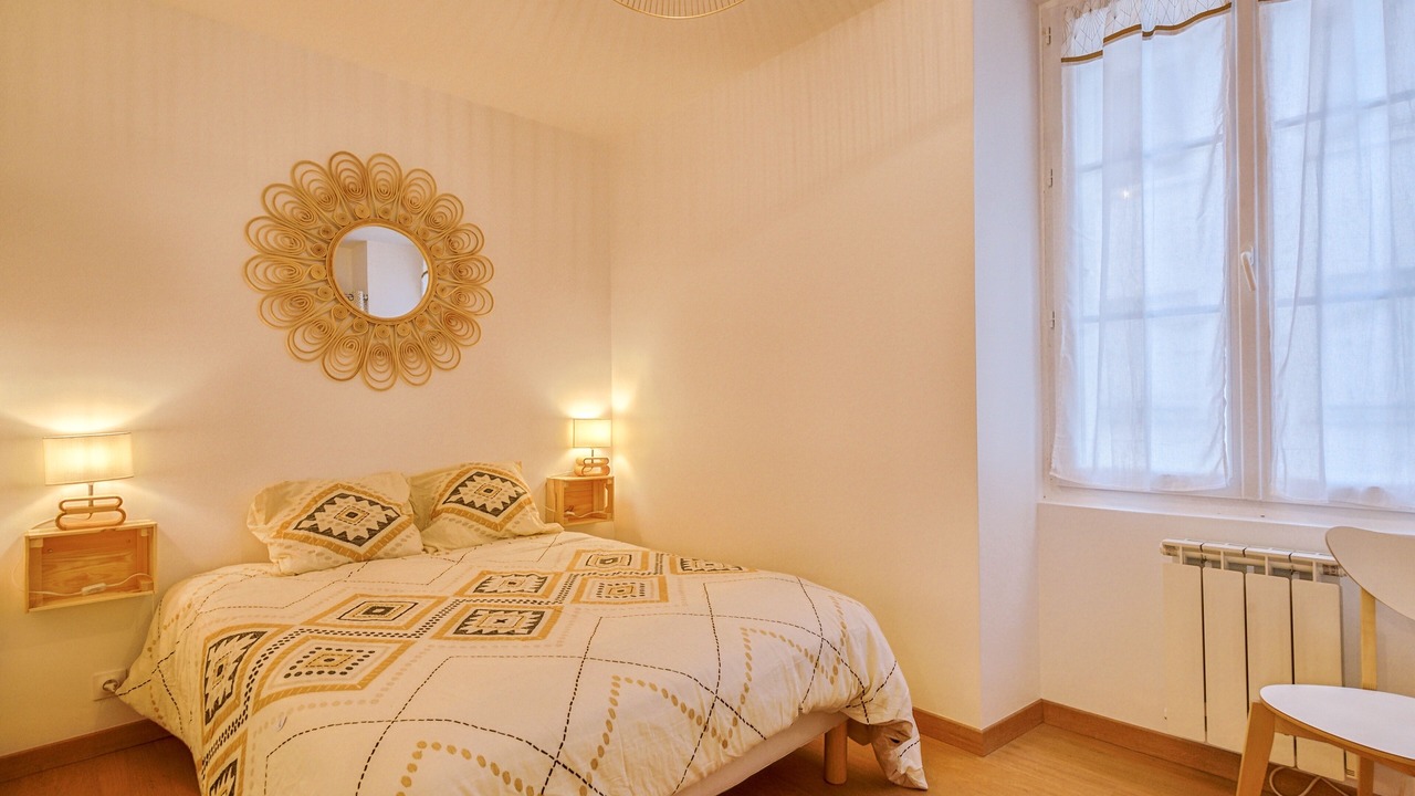 Photo of Bedroom in Saint-Servan