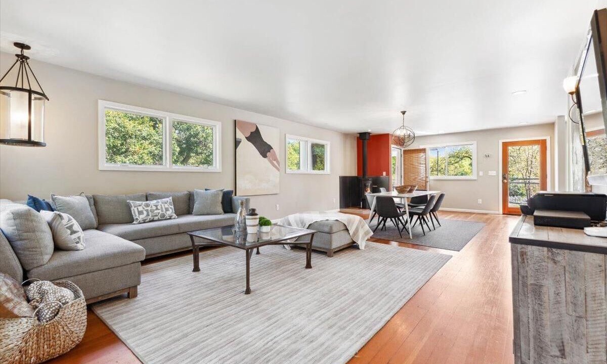 Photo of Livingroom in Santa Rosa