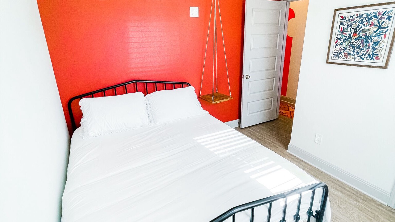 Photo of Bedroom in Point Venture