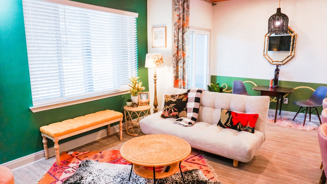 Photo of Livingroom in Point Venture