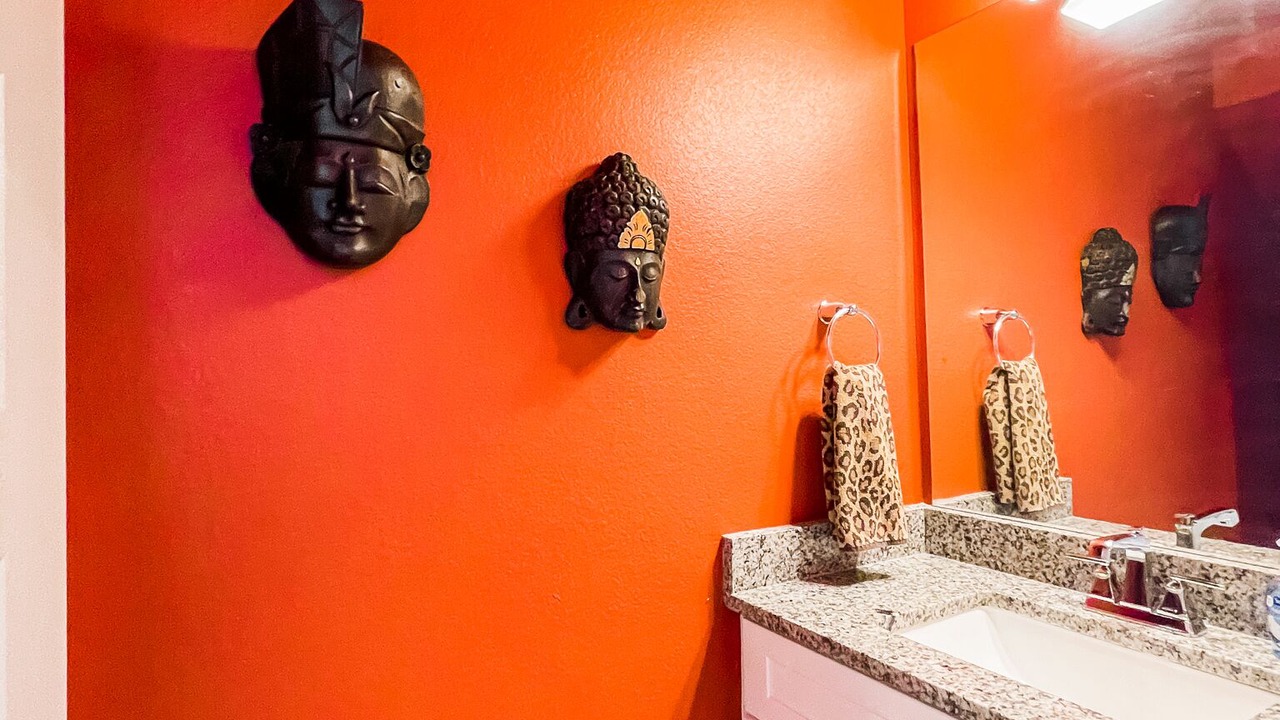 Photo of Bathroom in Point Venture