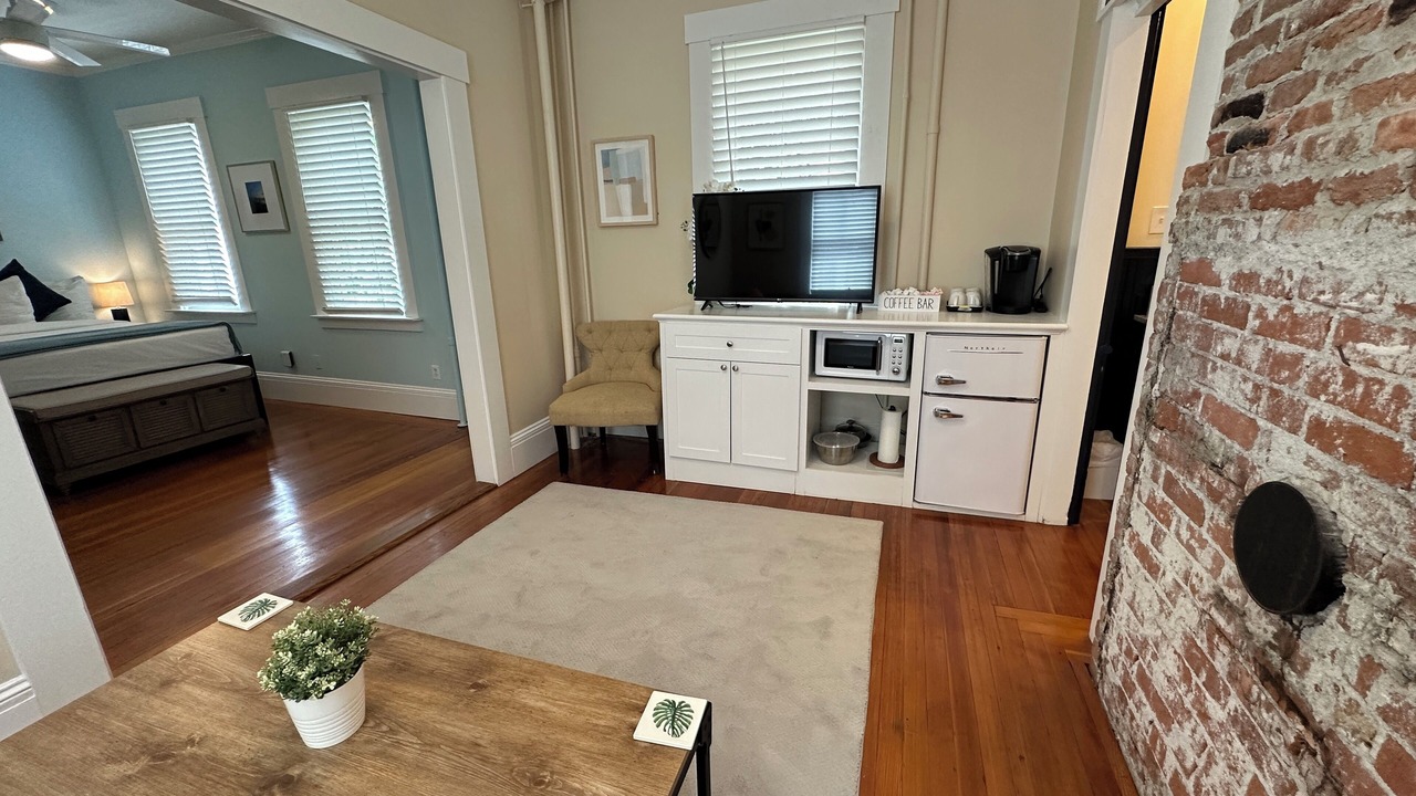 Photo of Others in Historic Hill