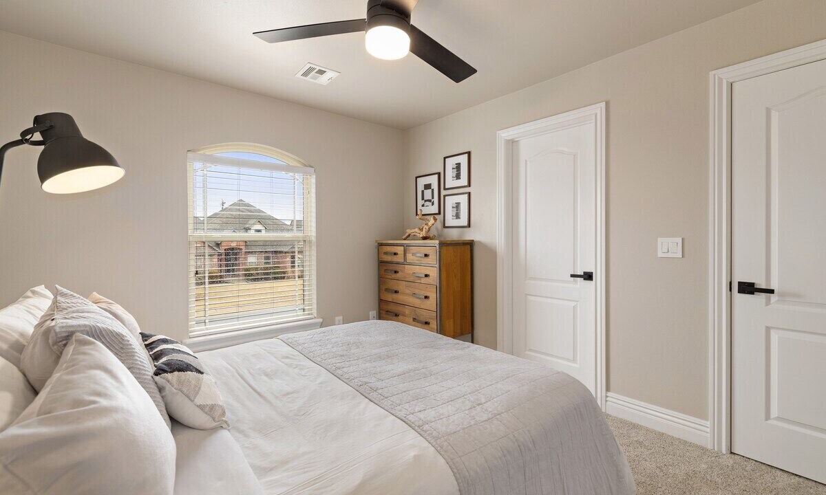 Photo of Bedroom in Benton County