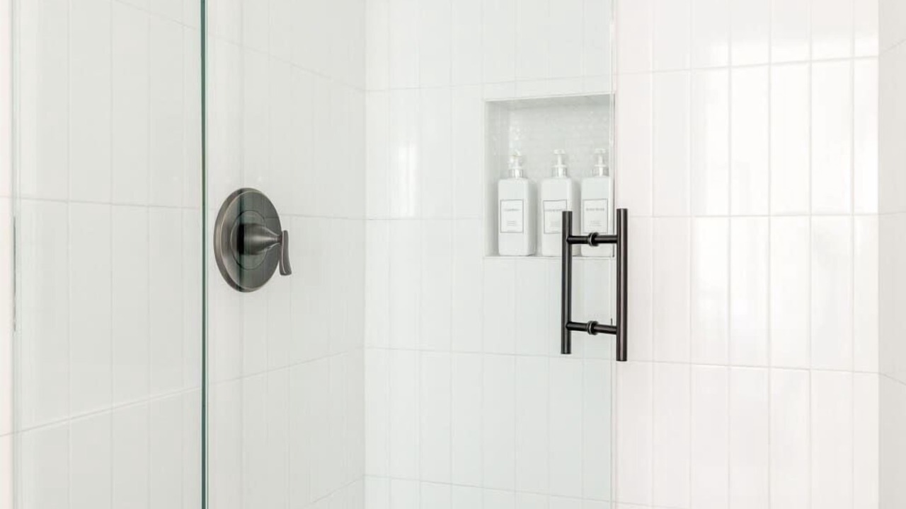 Photo of Bathroom in Ladera Heights