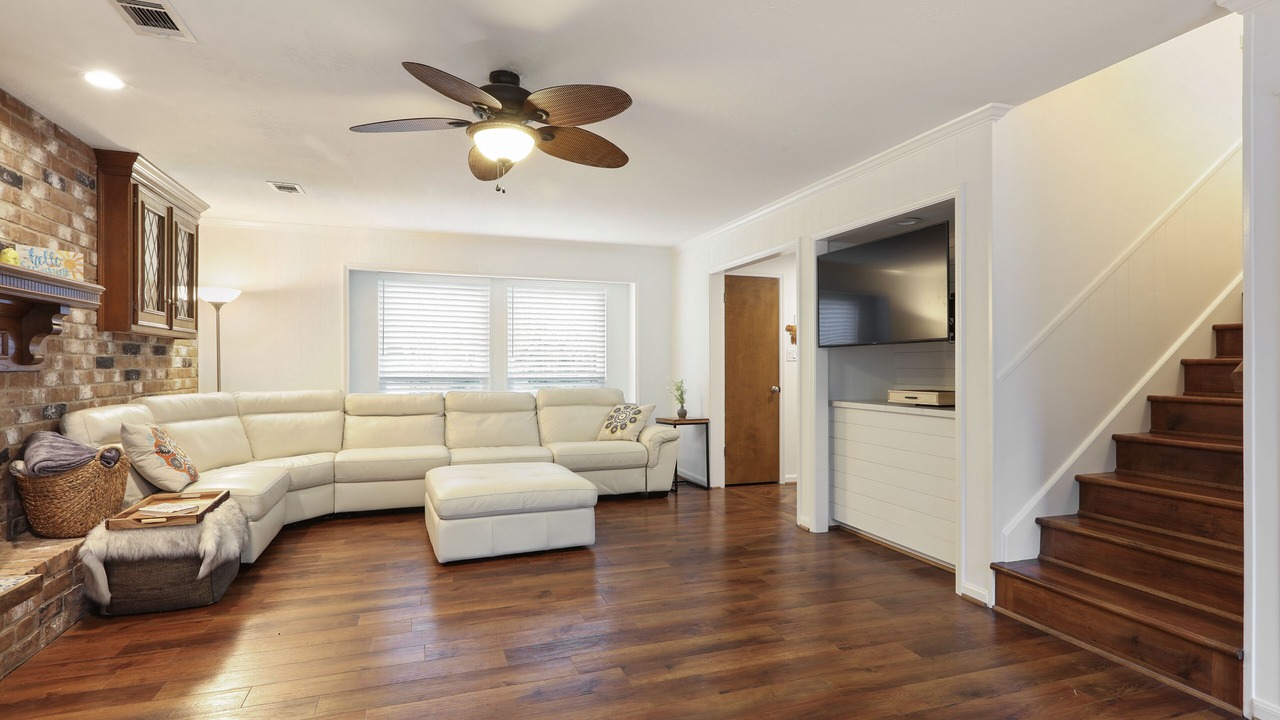 Photo of Livingroom in Grogan's Mill