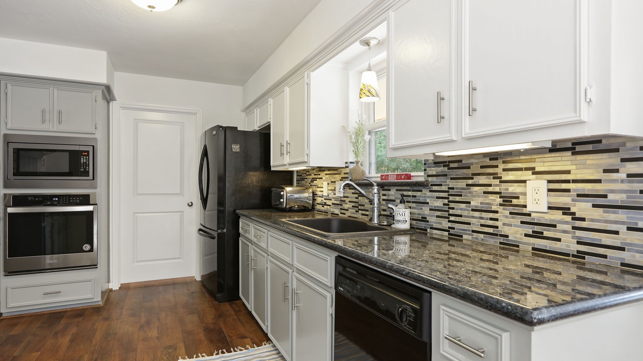 Photo of Kitchen in Grogan's Mill