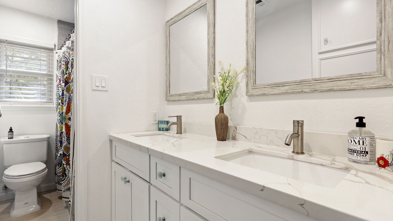 Photo of Bathroom in Grogan's Mill