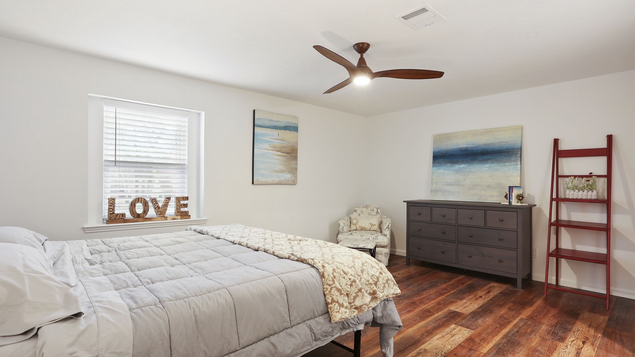 Photo of Bedroom in Grogan's Mill