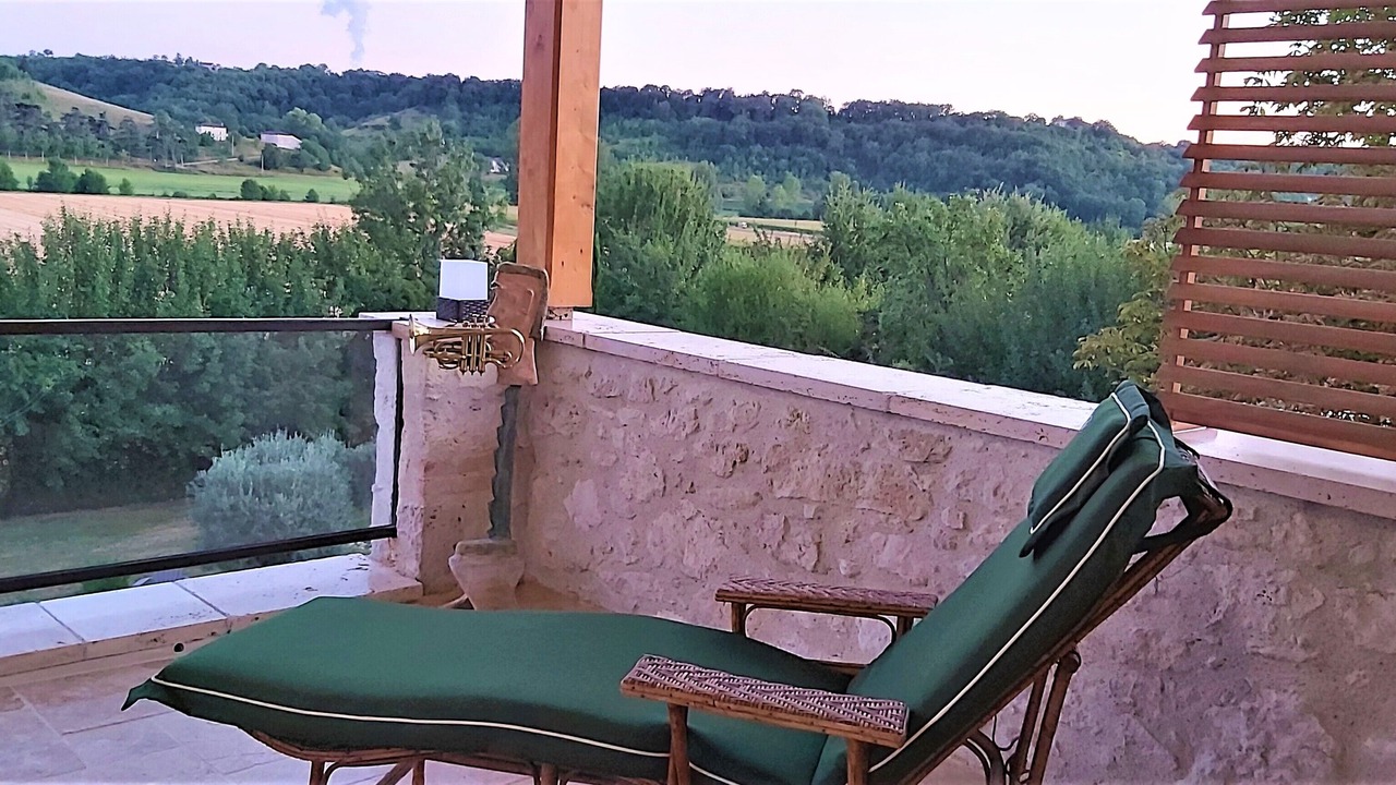 Photo of Outdoor in Monjoi