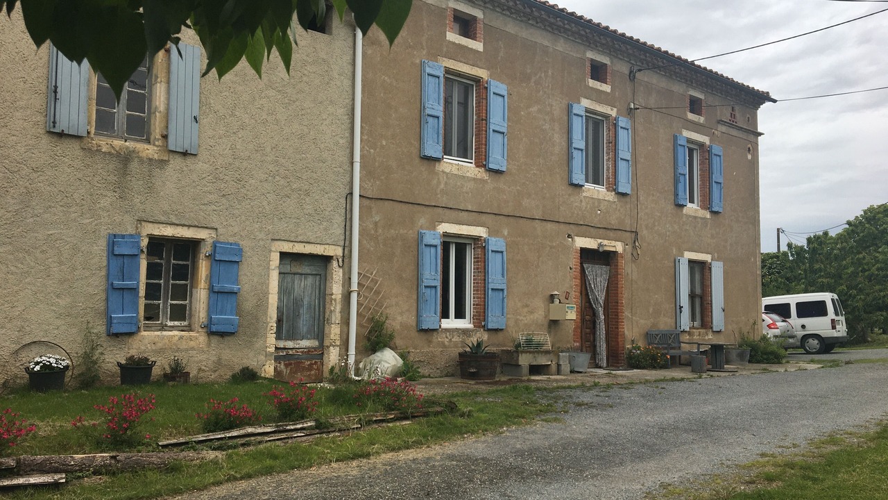 Photo of Outdoor in Livers-Cazelles