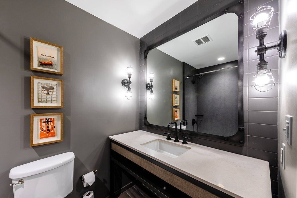 Photo of Bathroom in Fisherman's Wharf