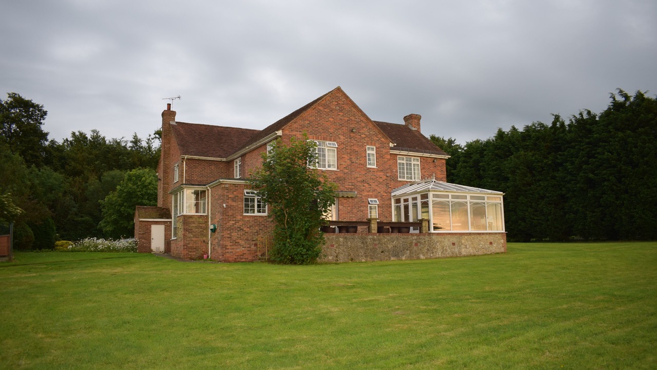 Photo of Outdoor in Willesborough