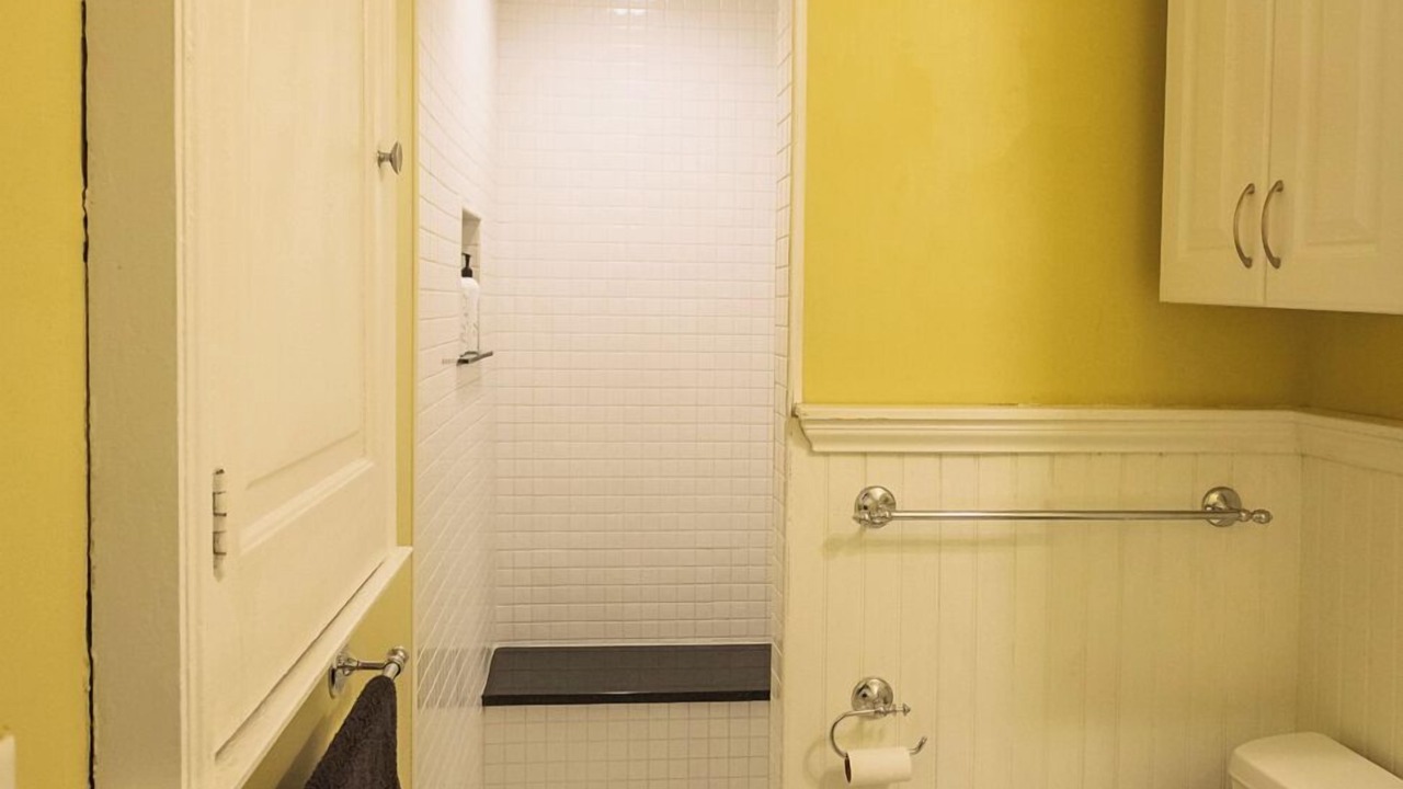 Photo of Bathroom in Elizabethtown