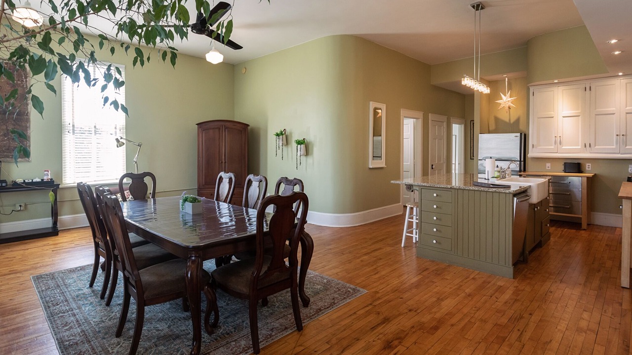 Photo of Others in Elizabethtown