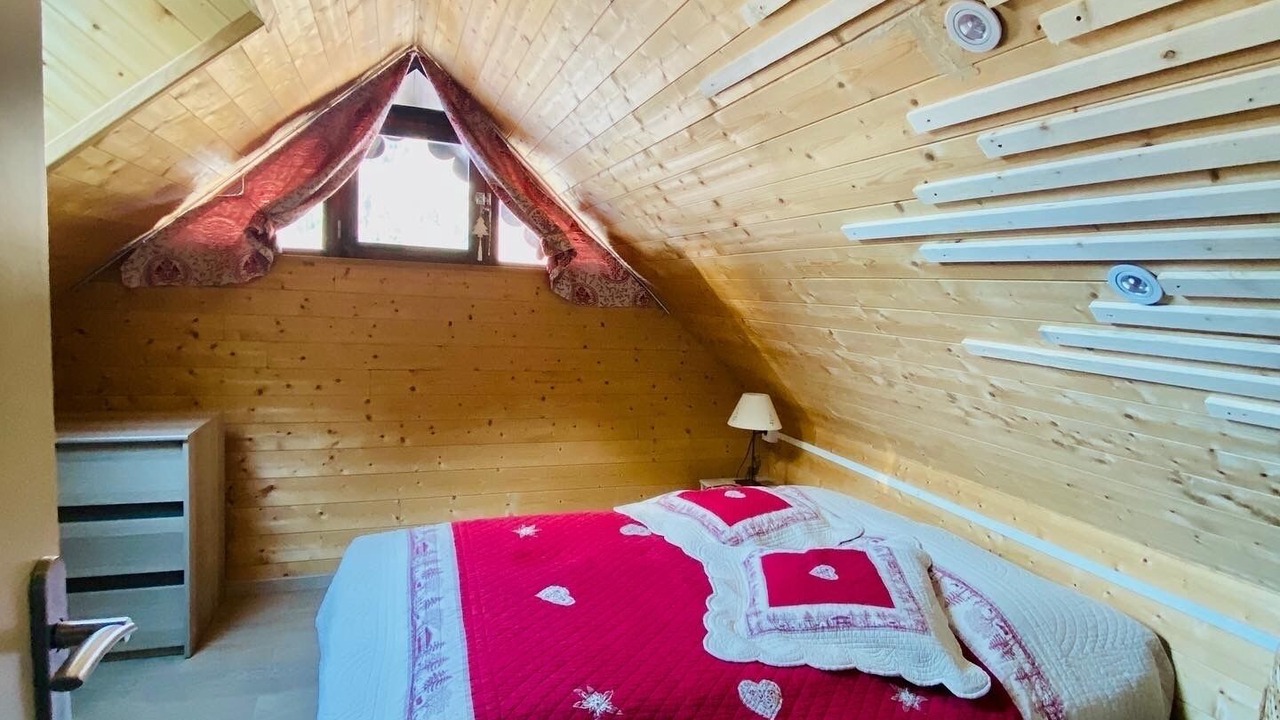 Photo of Bedroom in Mont-Dore