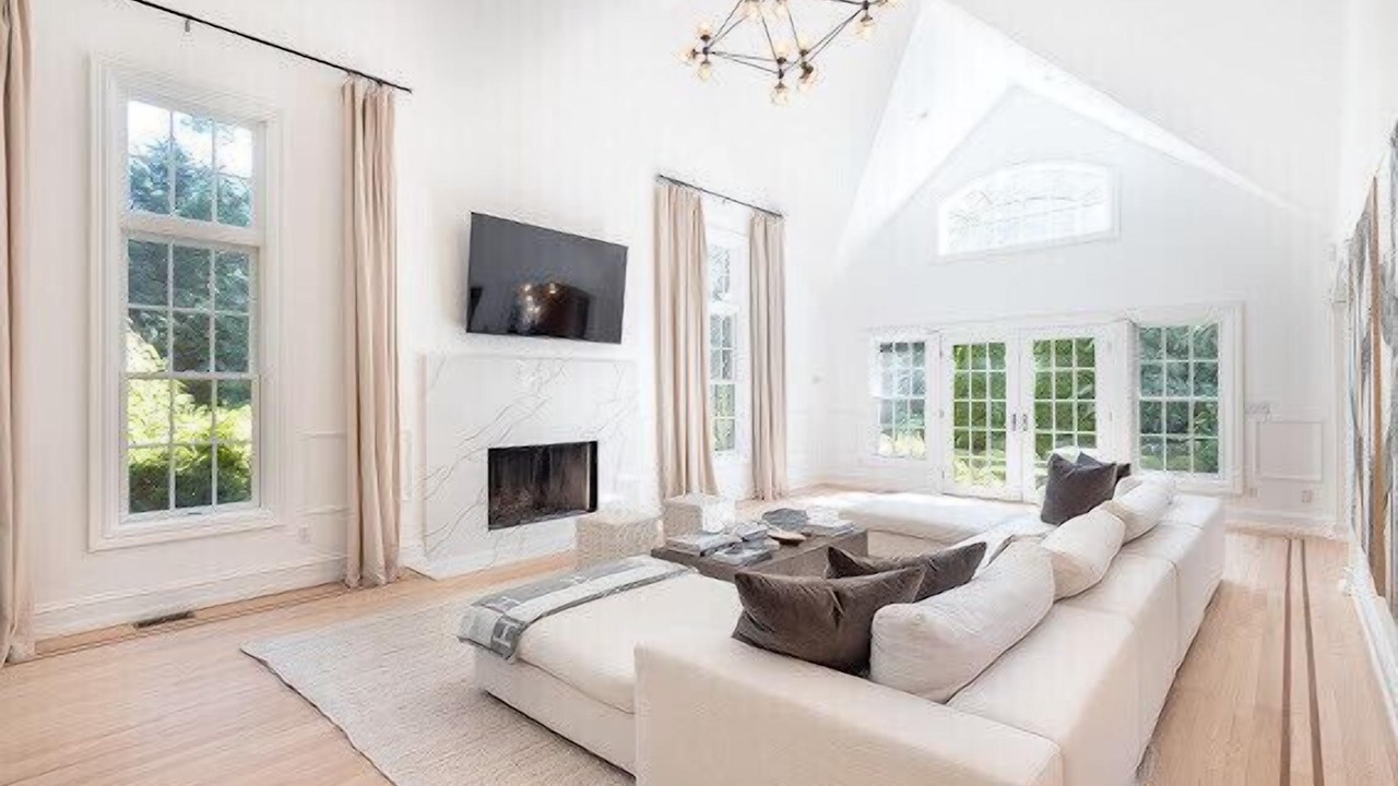 Photo of Livingroom in Tuckahoe