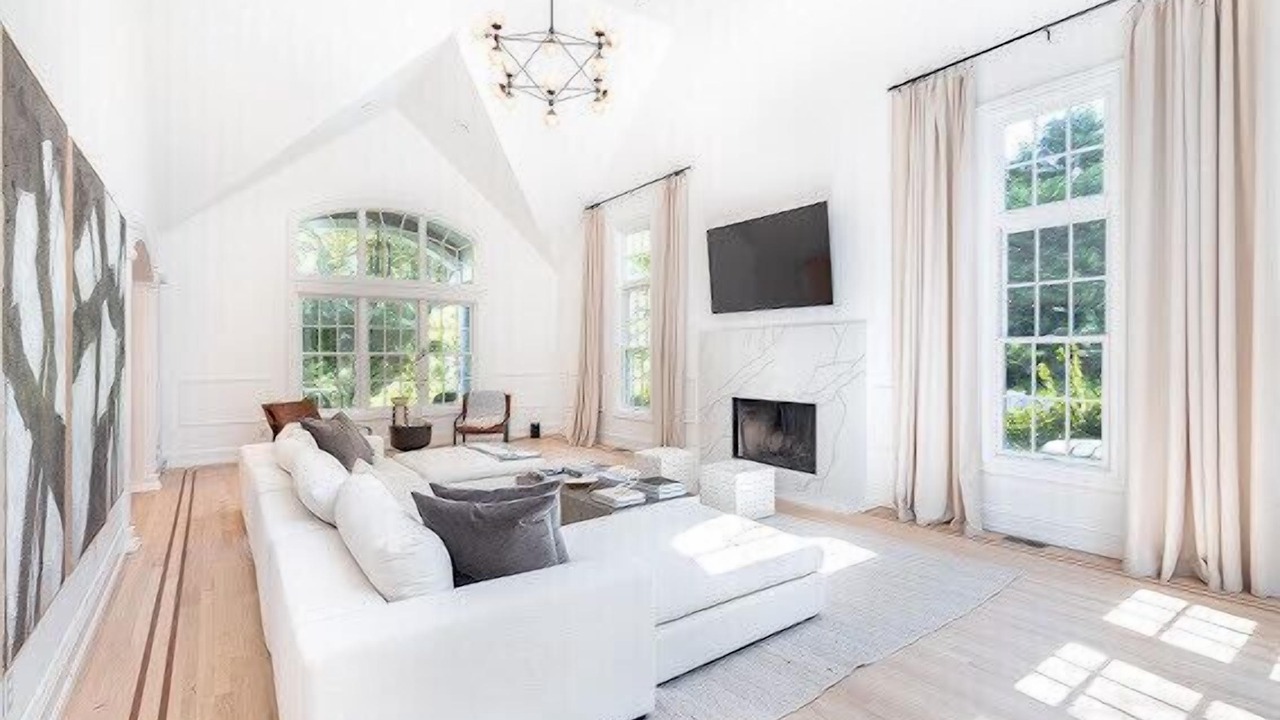Photo of Livingroom in Tuckahoe
