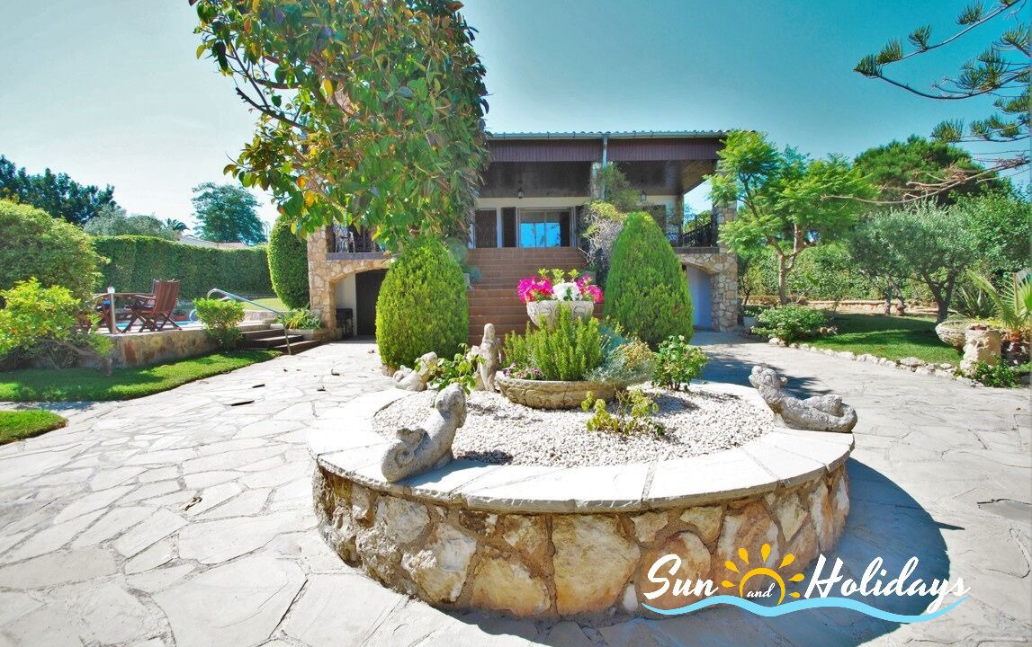 Photo of Outdoor in El Roc de Sant Gaieta
