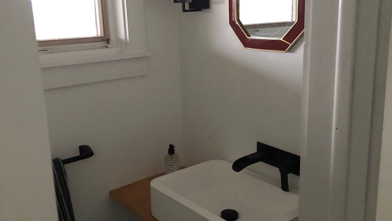 Photo of Bathroom in West Cornwall