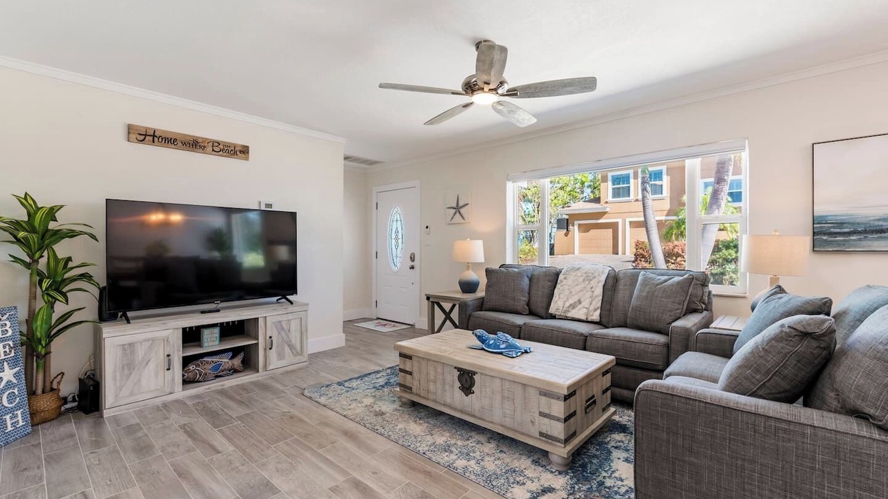 Photo of Livingroom in Bradenton Beach