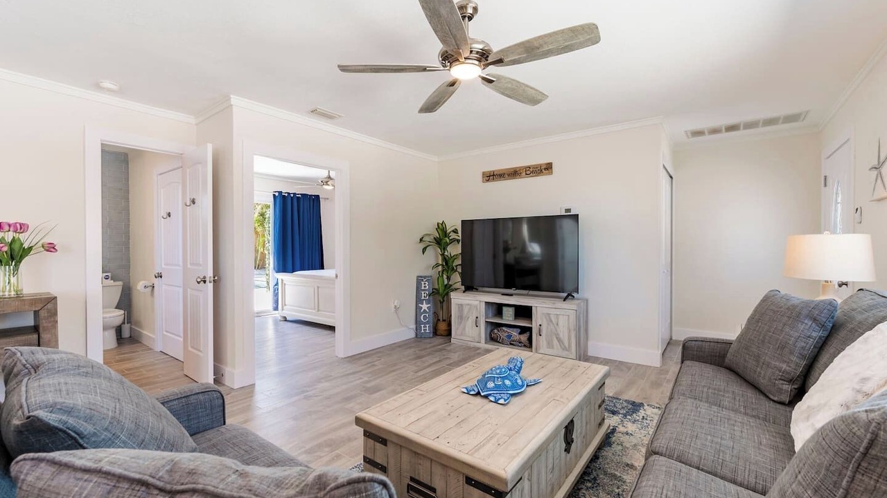 Photo of Livingroom in Bradenton Beach