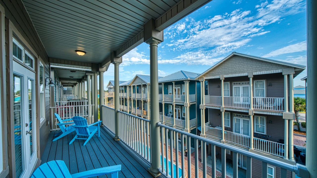 Photo of Patio Balcony in Crescent Beach