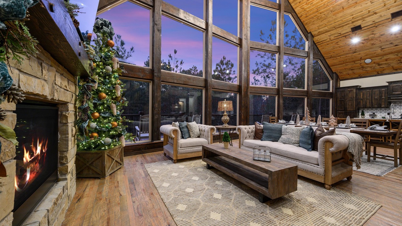 Photo of Livingroom in Broken Bow