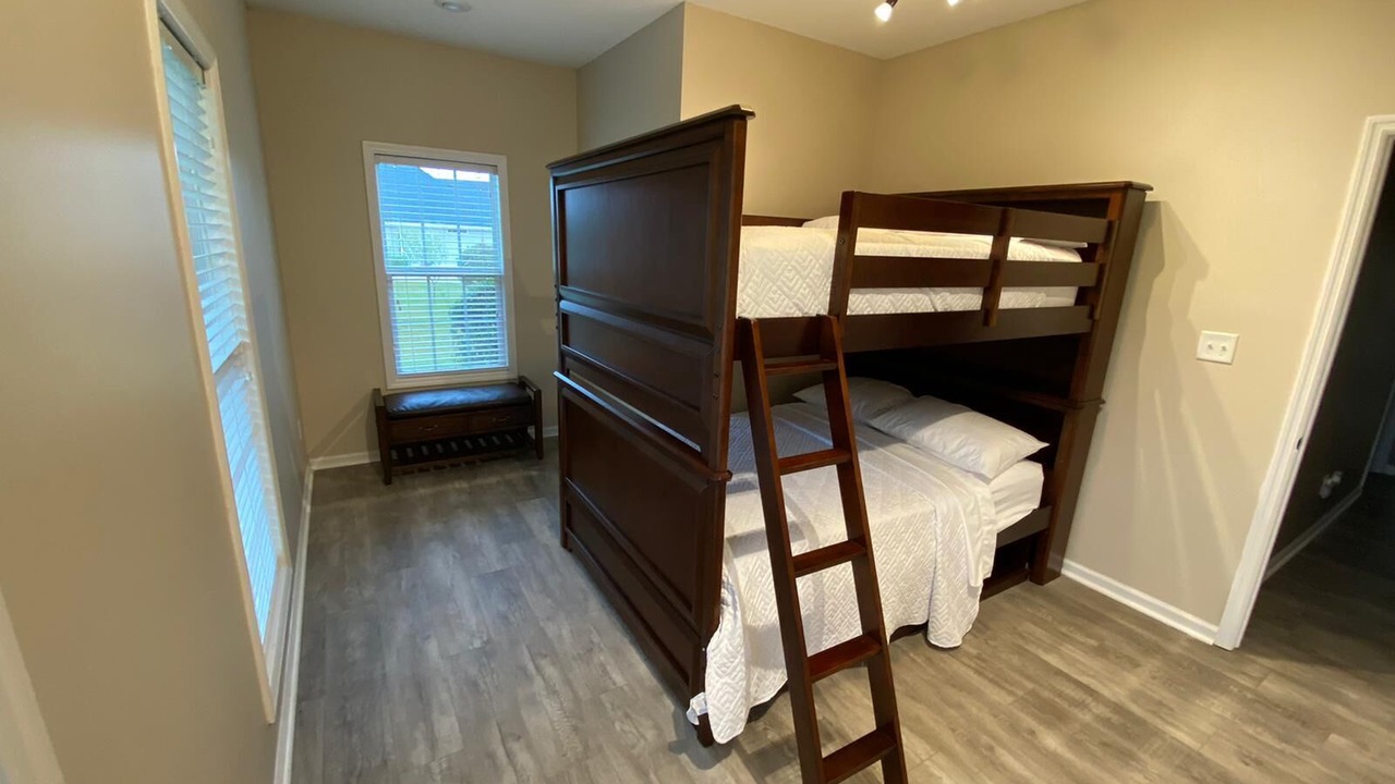 Photo of Bedroom in Valdosta