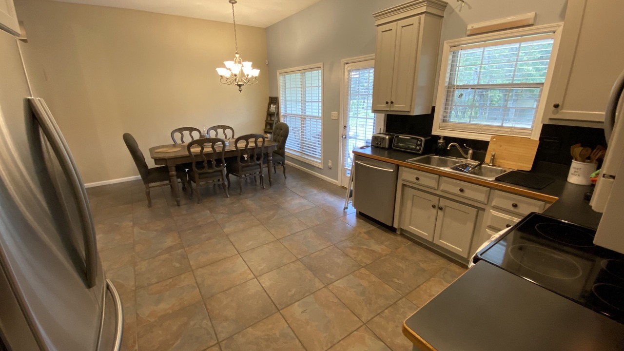 Photo of Kitchen in Valdosta