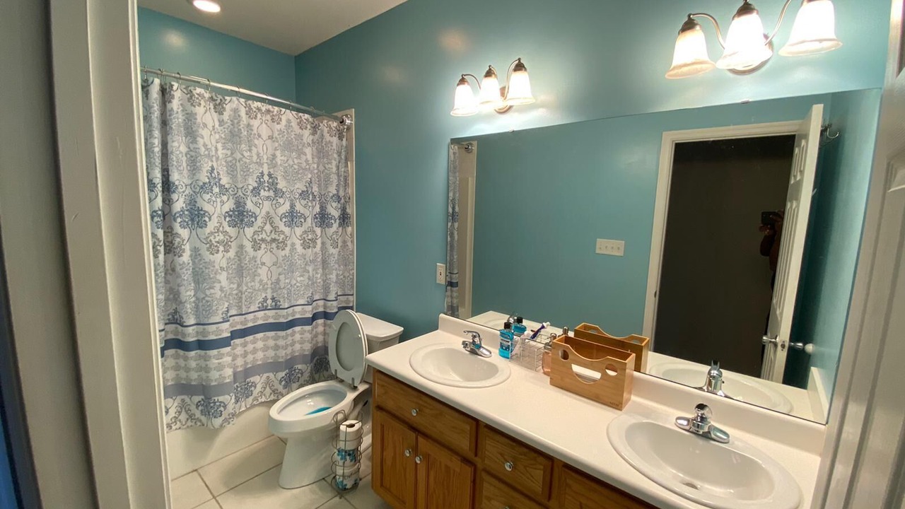 Photo of Bathroom in Valdosta