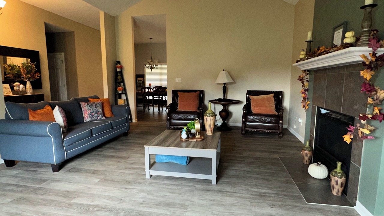Photo of Livingroom in Valdosta