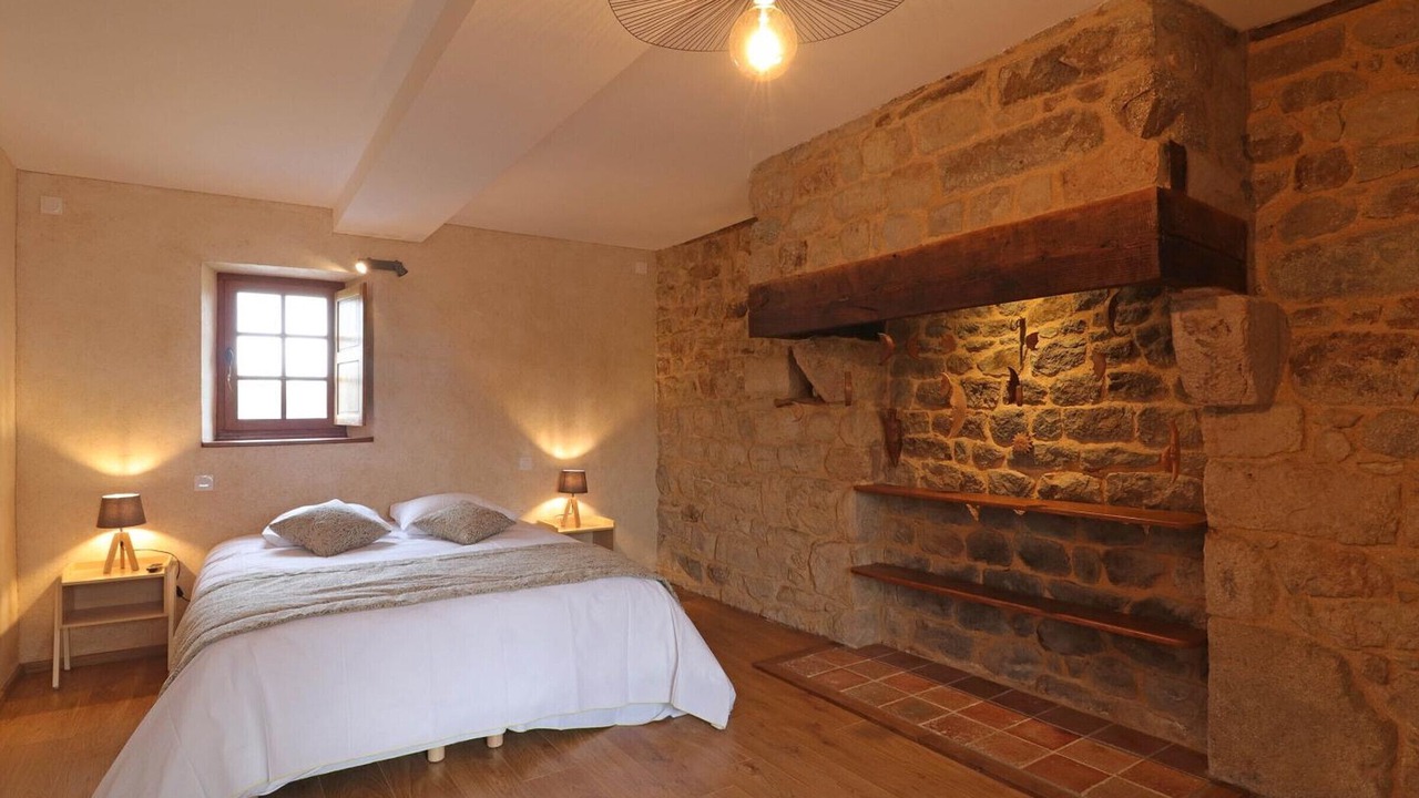 Photo of Bedroom in Ceauce