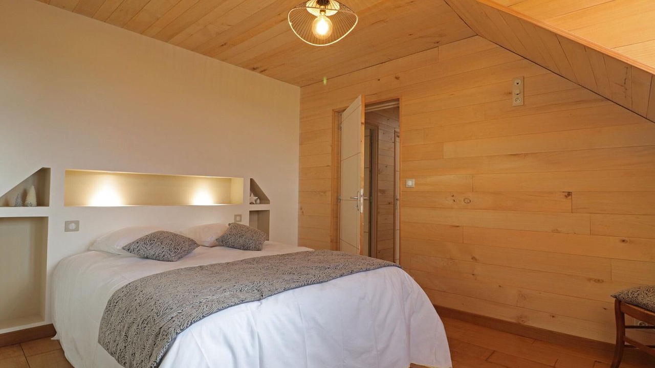 Photo of Bedroom in Ceauce