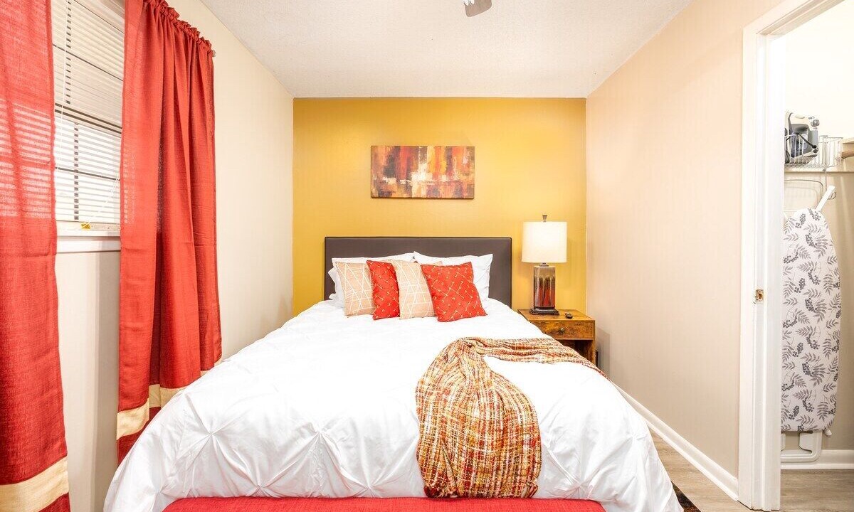 Photo of Bedroom in Pineville