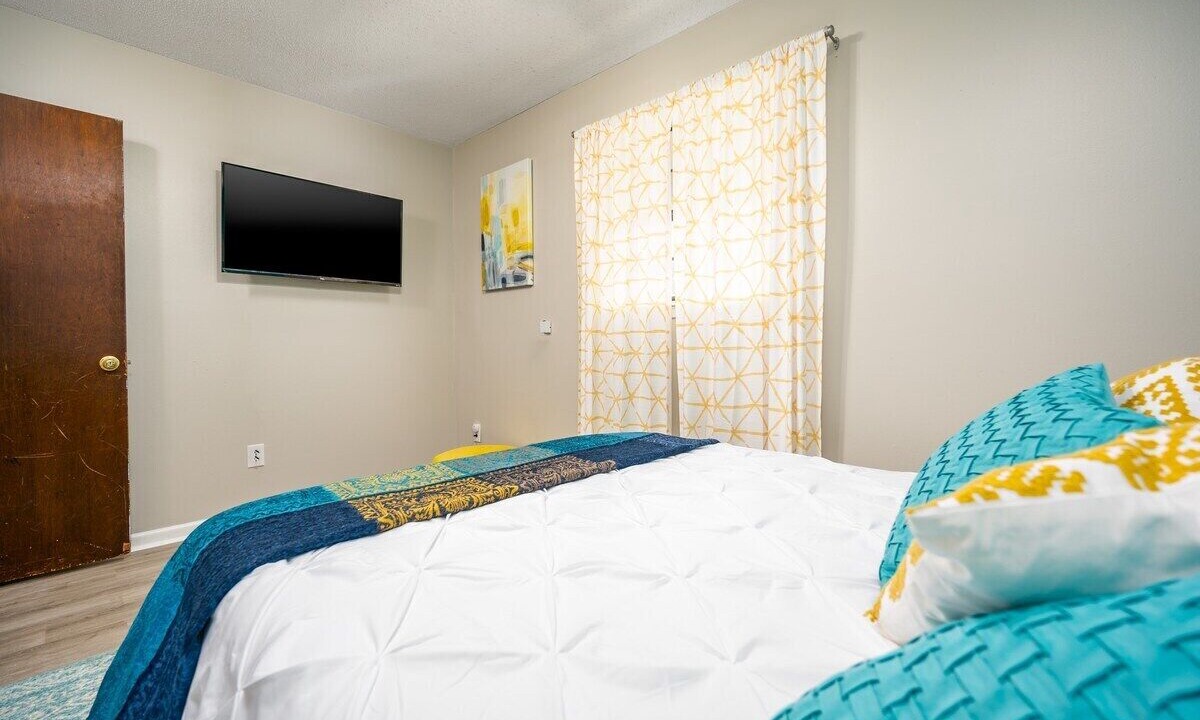 Photo of Bedroom in Pineville