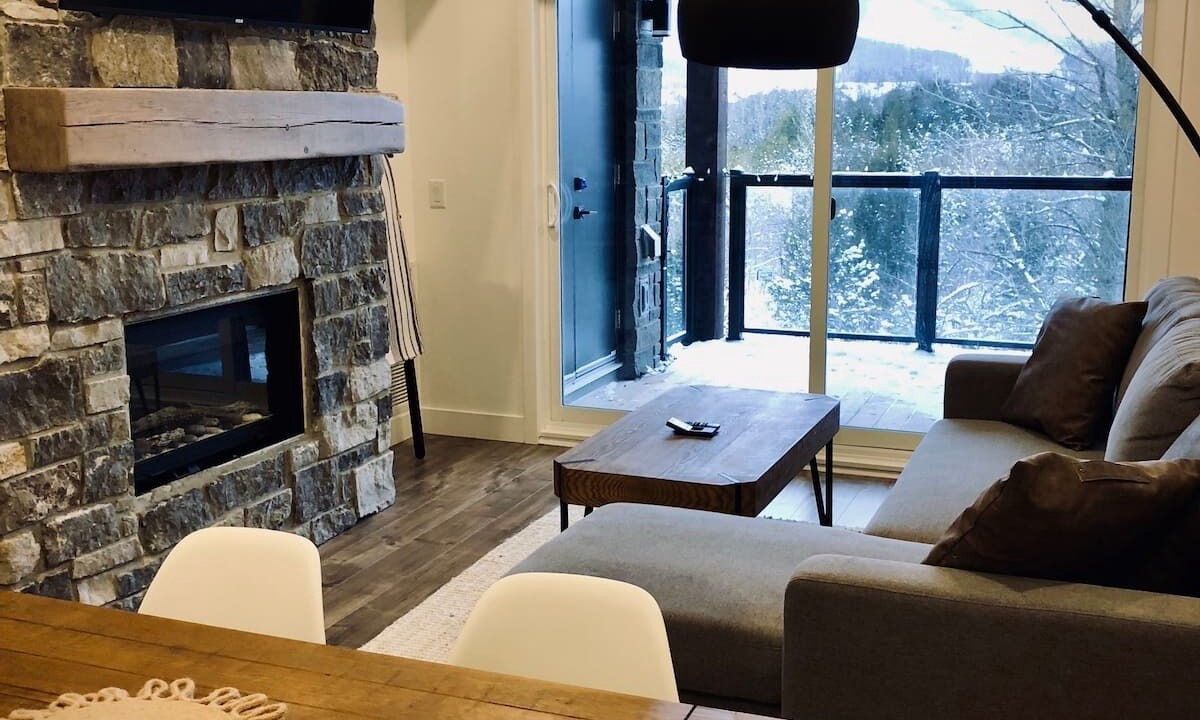 Photo of Livingroom in Glen Huron