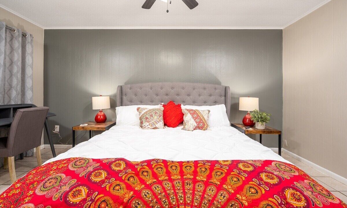 Photo of Bedroom in Pineville