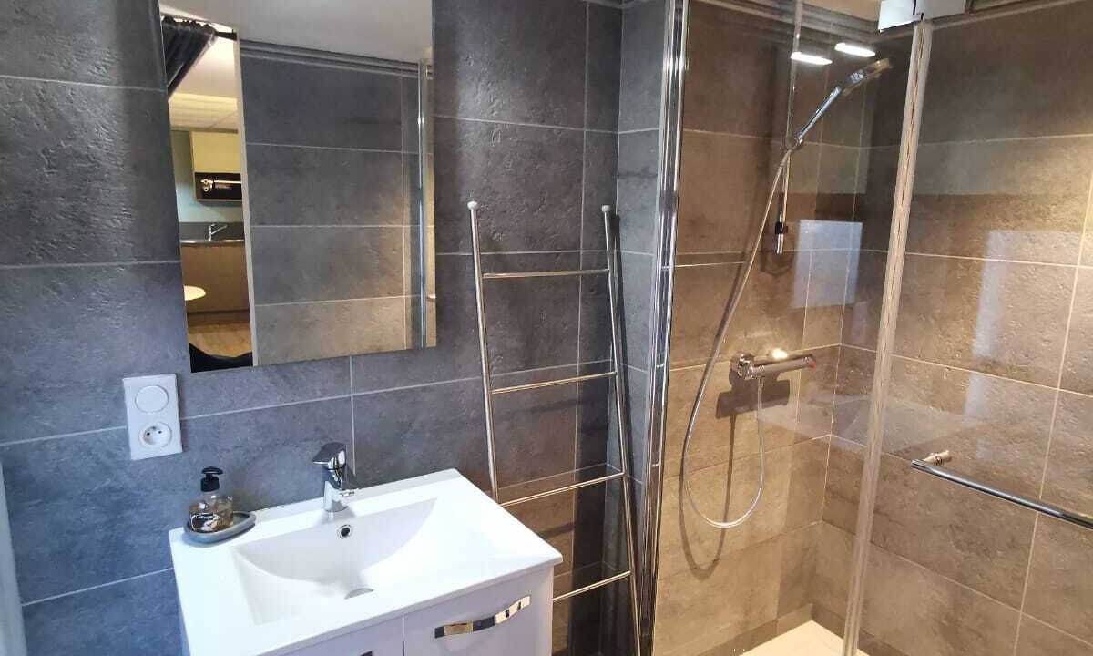 Photo of Bathroom in Cholet