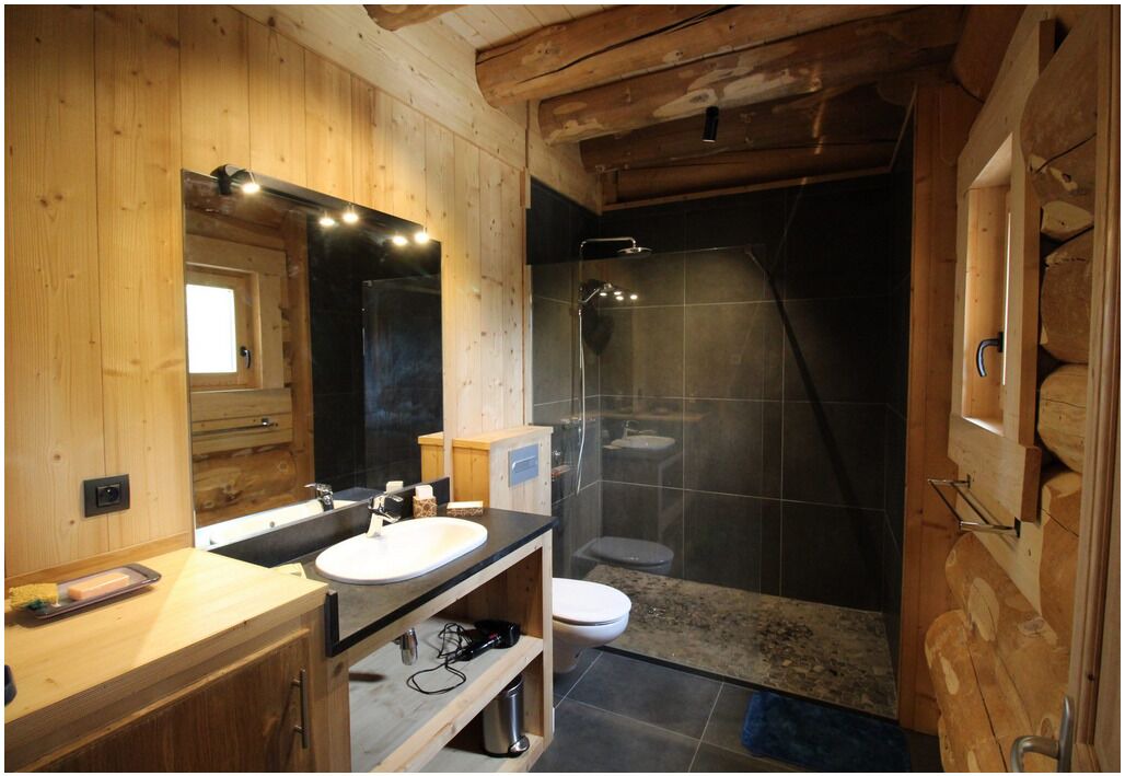 Photo of Bathroom in Superbolquere