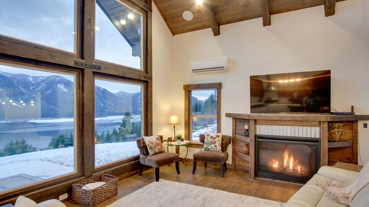 Photo of Livingroom in Cle Elum