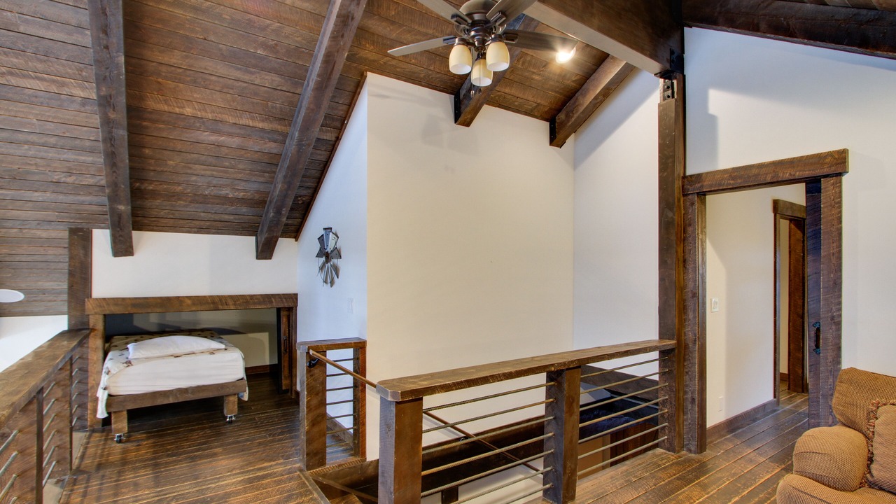 Photo of Bedroom in Cle Elum