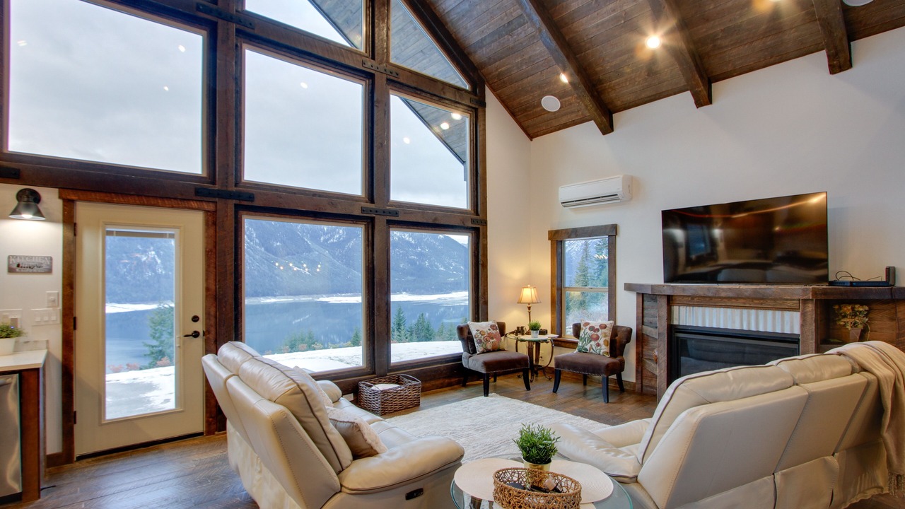 Photo of Livingroom in Cle Elum