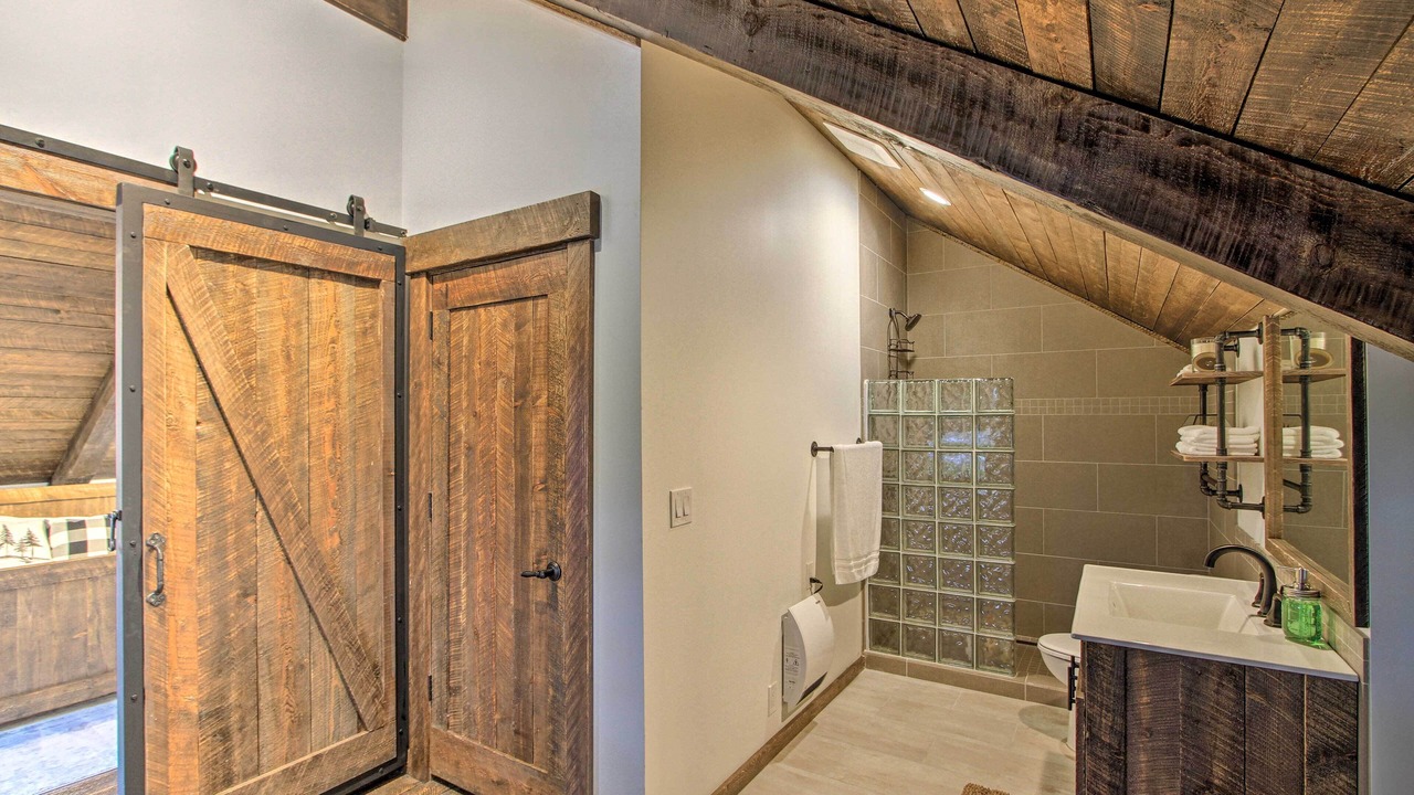 Photo of Bathroom in Cle Elum