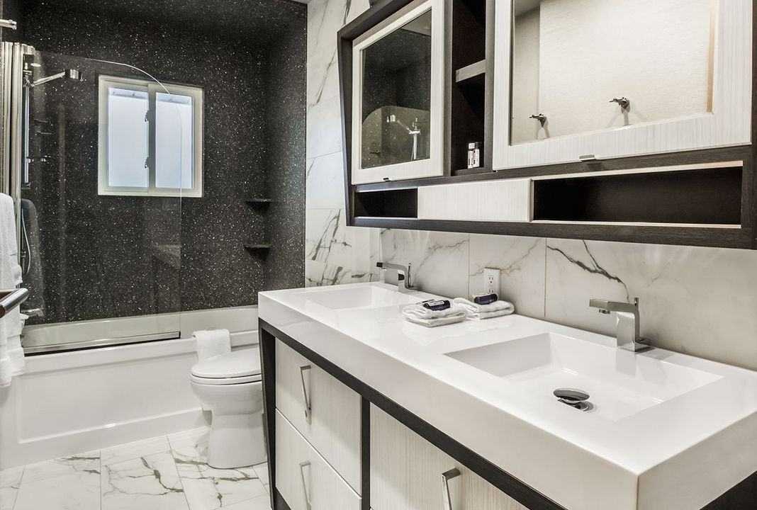 Photo of Bathroom in Virgil