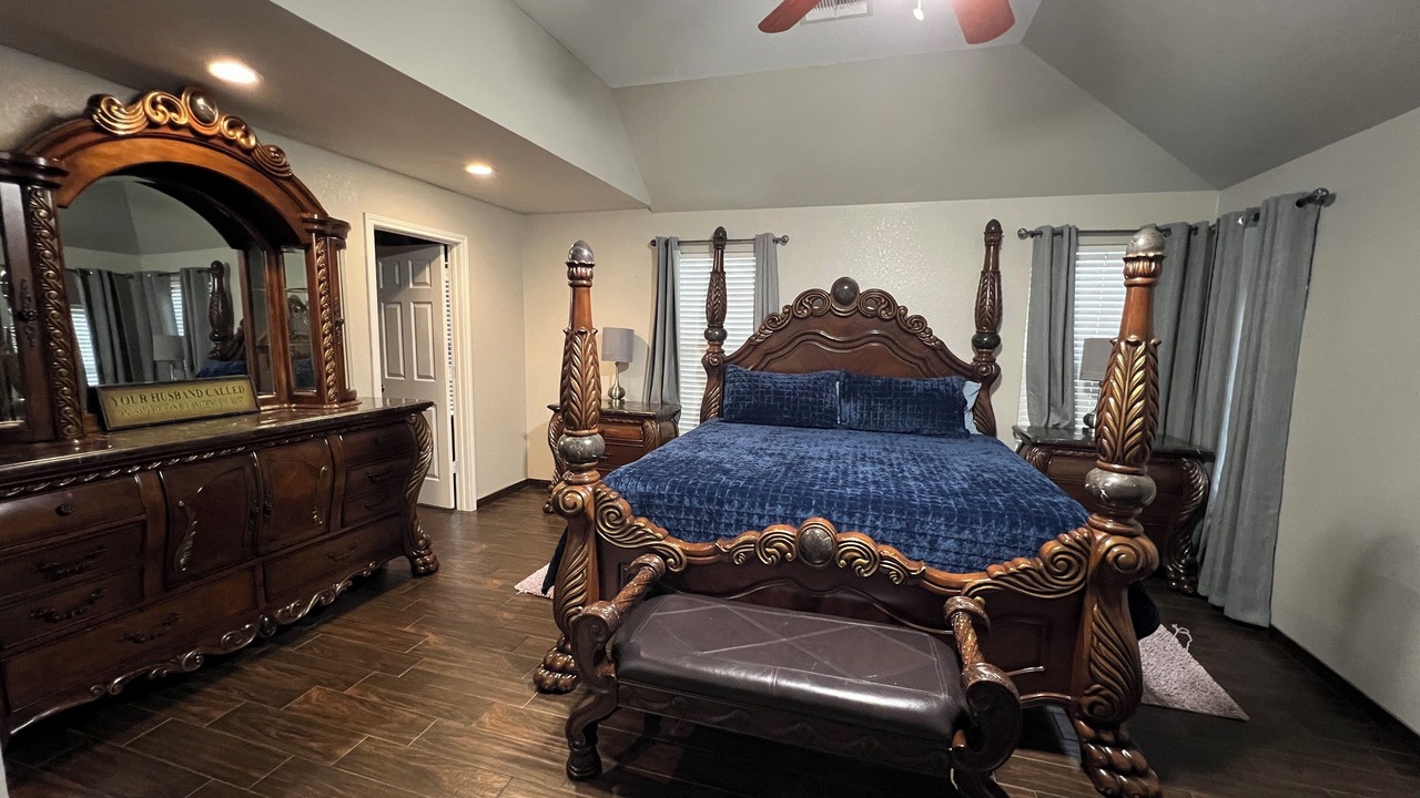 Photo of Bedroom in Northeast Houston