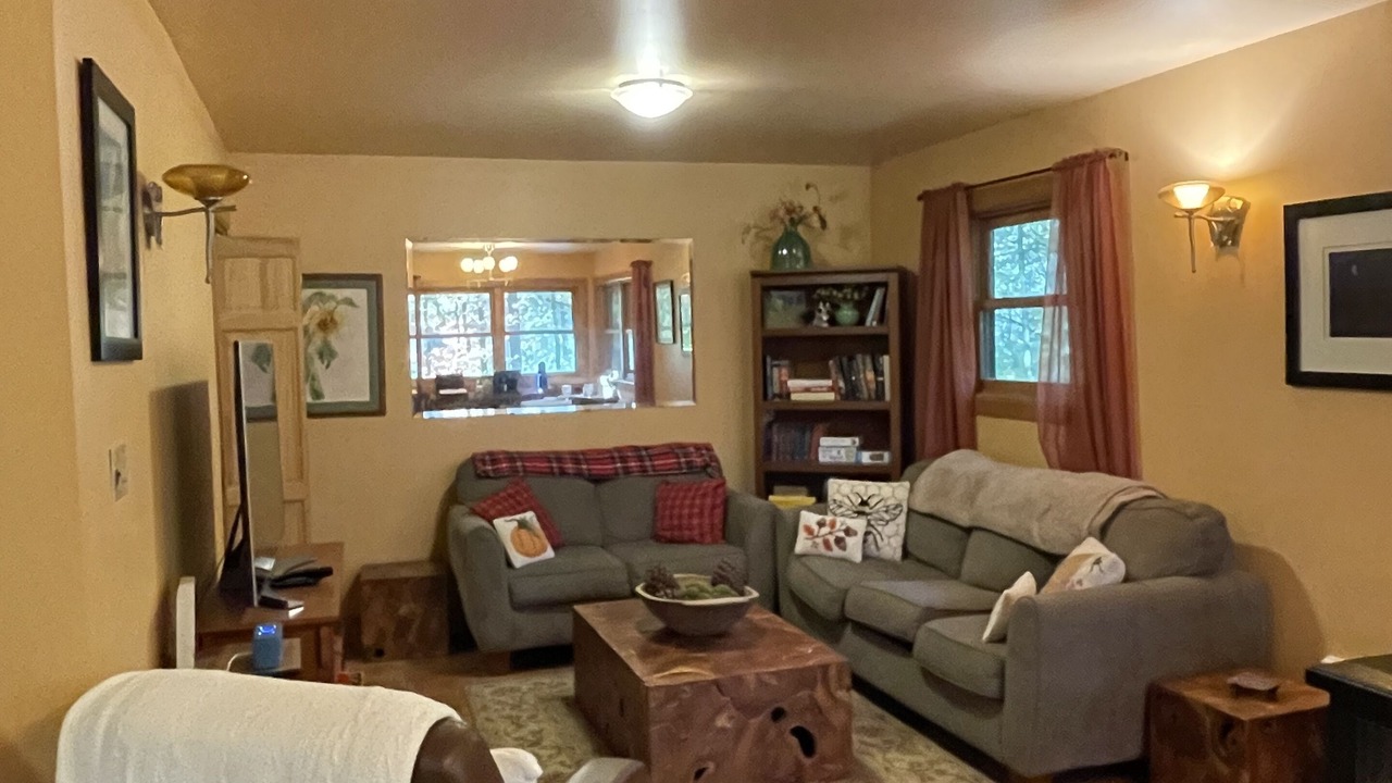 Photo of Livingroom in Brandon