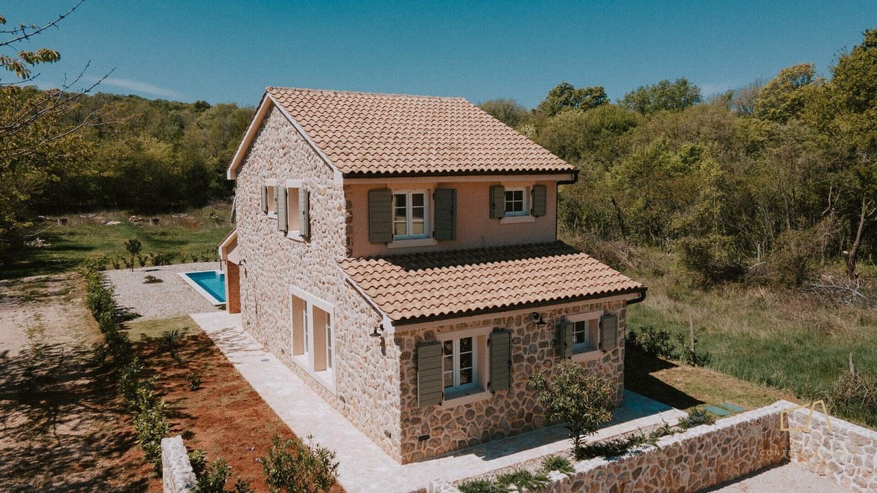 Photo of Outdoor in Risika