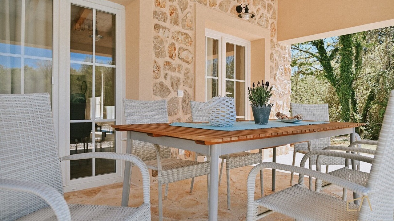 Photo of Outdoor in Risika