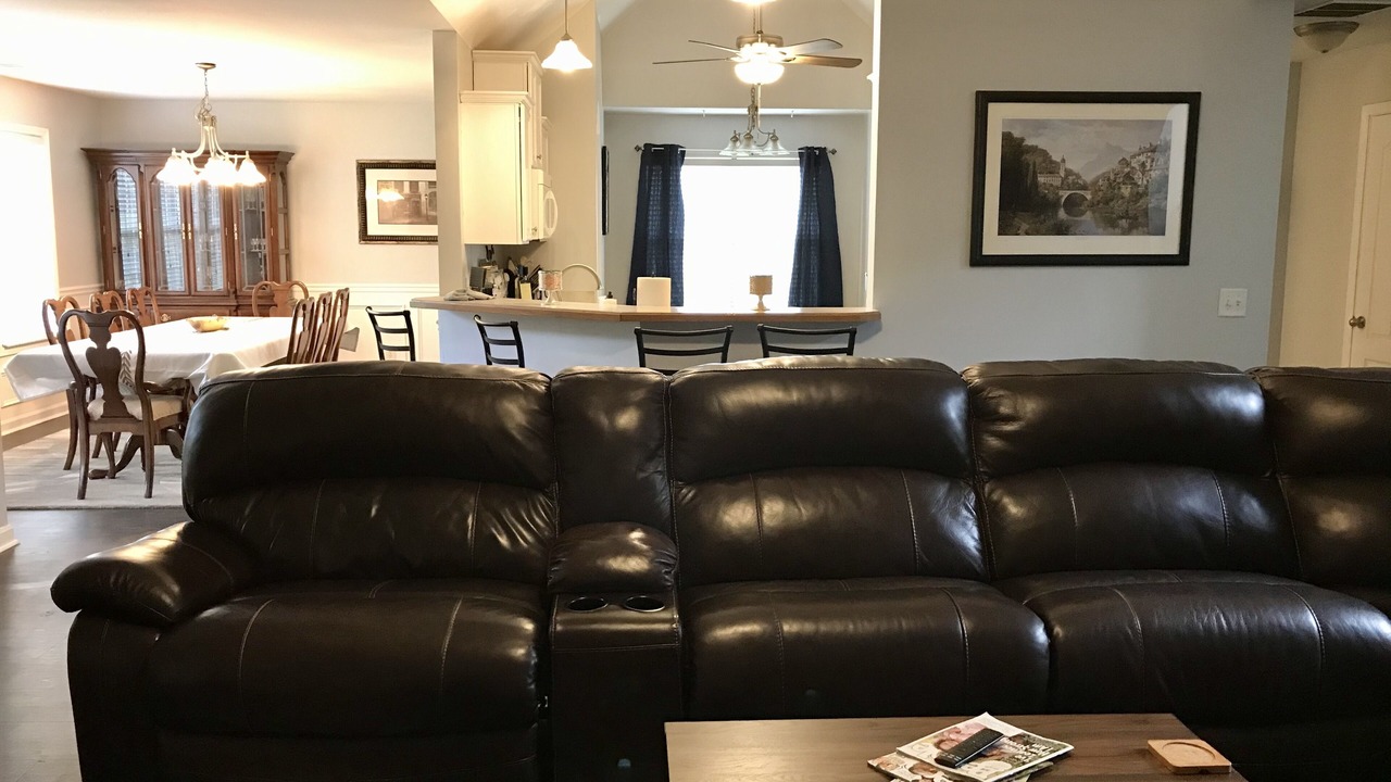 Photo of Livingroom in Hoschton
